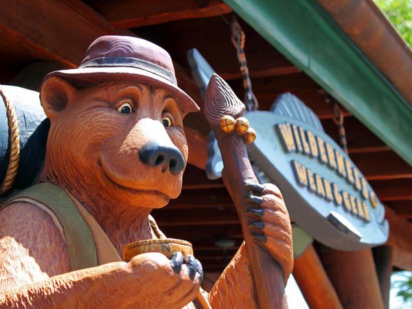 Grizzly River Run mascot.