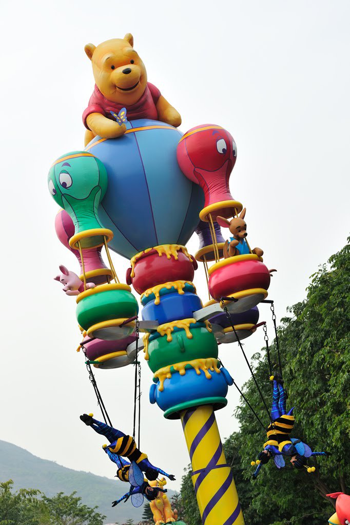 Hong Kong Disneyland Flights of Fantasy Parade Photo Report