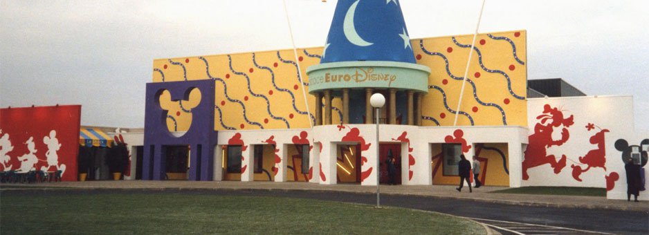 www.designingdisney.com